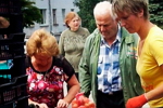 Ольга Васильевна с мужем на рынке в Лермонтове