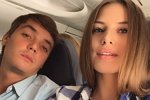 Артёмова: А мы полетели в отпуск