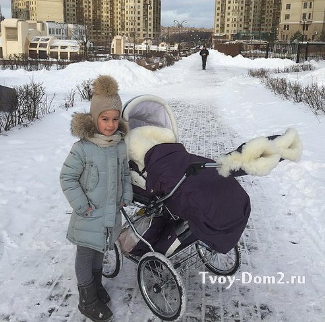 Ксения Бородина: Мы с Теей вышли на первую прогулку