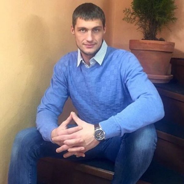 Александр Задойнов покинул свою официальную группу в Контакте