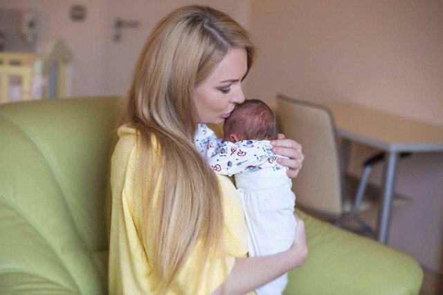 «СтарХит»: Дарья Пынзарь показала новорожденного сына
