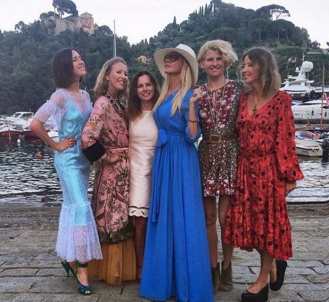 Ксения Собчак зажгла на дне рождения подруги в Италии