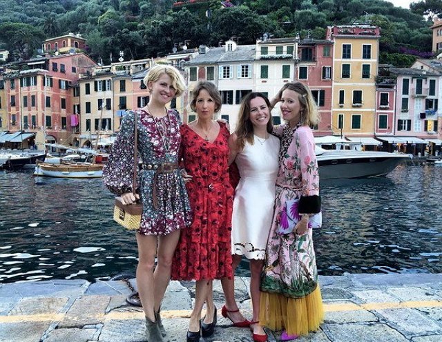 Ксения Собчак зажгла на дне рождения подруги в Италии