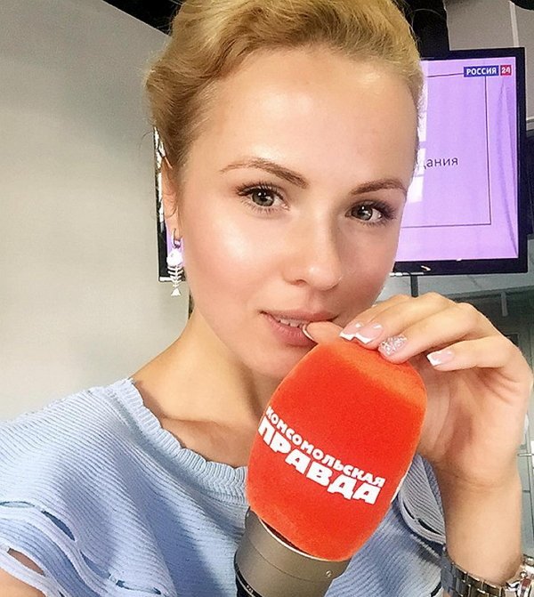 Харитонова: Мой первый рабочий день на радио