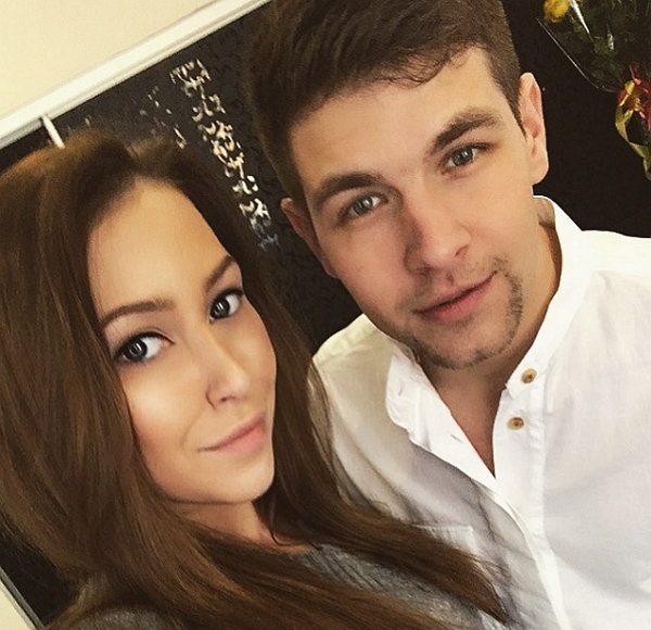 Дмитрий Дмитренко мило пообщался с младшей сестрой жены