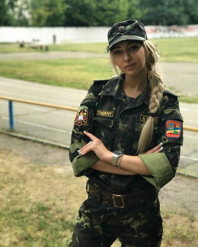 Анастасия Стецевят: У меня за спиной военная кафедра
