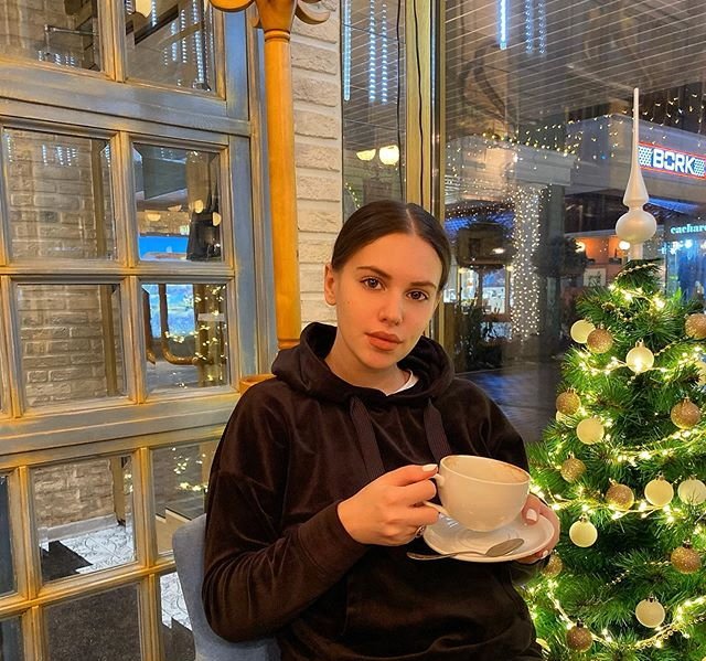 Александра Кузина переживает за здоровье дочери