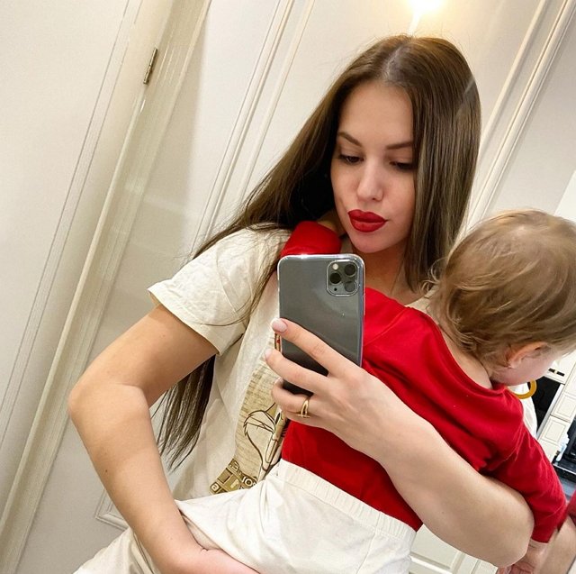 Александра Артёмова: Матери с ребёнком всегда помогут