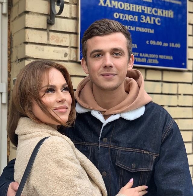 Катя Горина и Артур Николайчук выбрали свидетелей на свадьбу