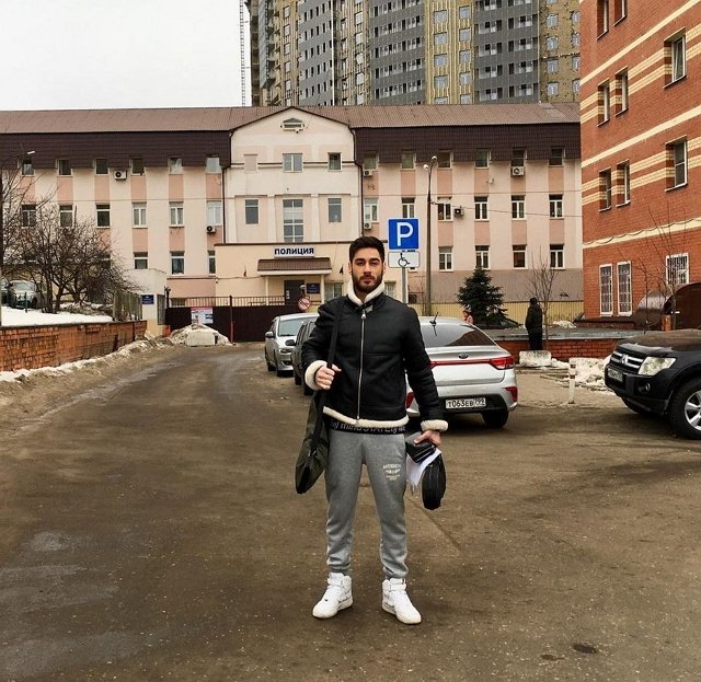 Тигран Салибеков встретился с друзьями алиментщиками