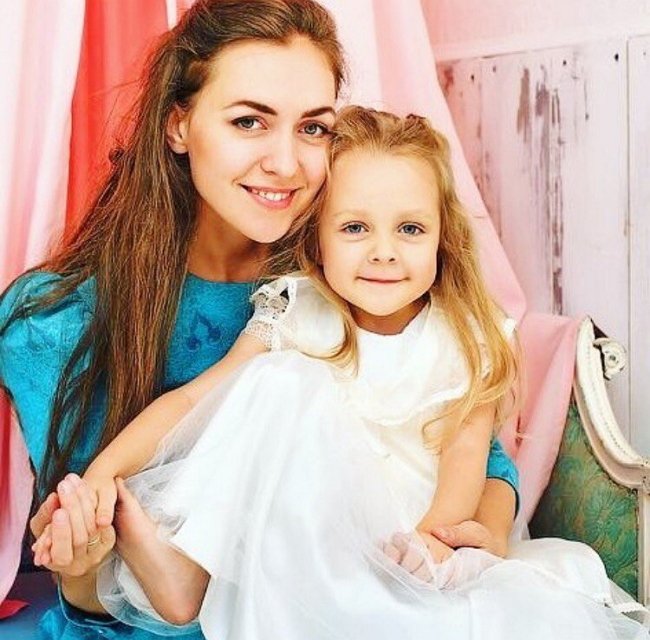 Подборка фото с дня рождения Лизы Адоевцевой