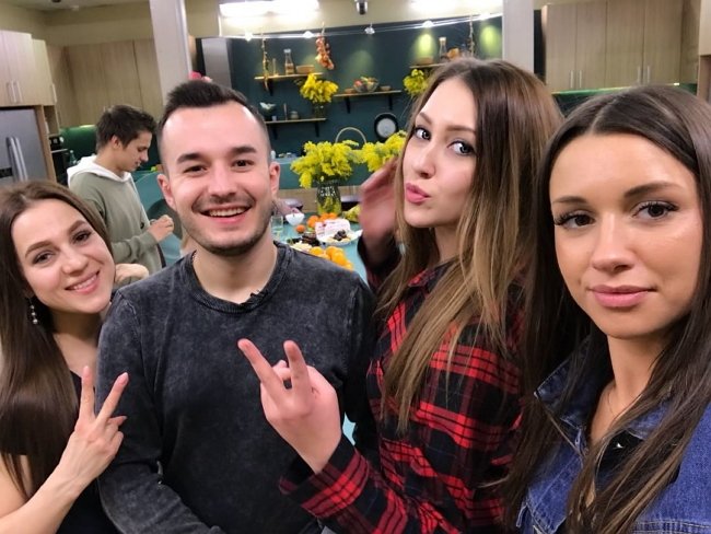 Свежие фото участников (27.02.2018)