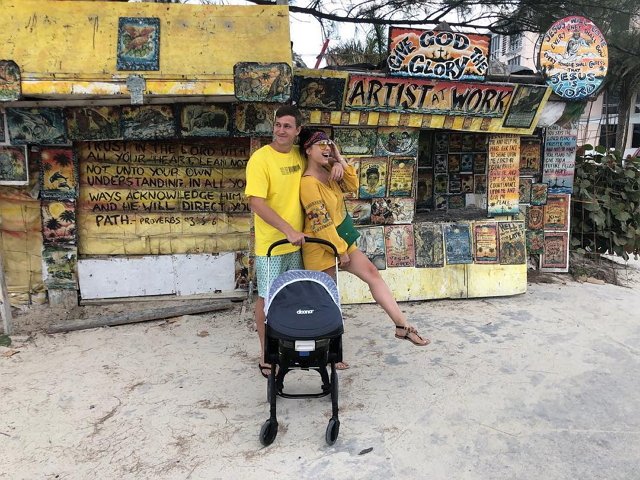 Блог Редакции: Нелли Ермолаева увезла новорожденного сына на Багамы