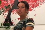 Александра Шева не будет работать в салоне красоты