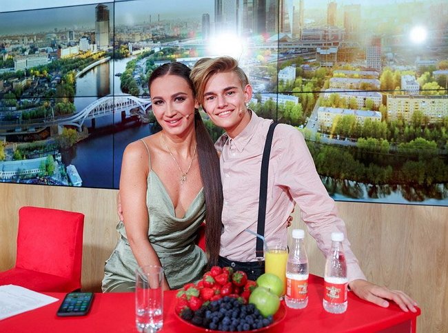 Свежие фото участников (24.08.2018)