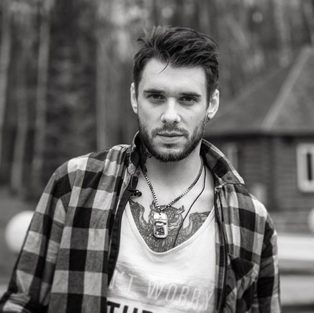 Евгений Ромашов: Она не может не нравиться