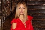 Мусульманки смогут примерить платья от Виктории Бони