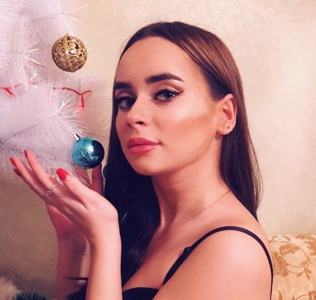 Алёна Дунаева: Невинных девочек быстро сливают