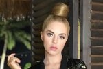 Юлия Ефременкова: О «счастливых женах и матерях»