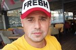 Фанаты Сергея Пынзаря советуют ему обратиться к дерматологу