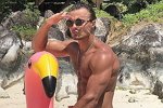 Участники проекта ударились в продюсирование самих себя