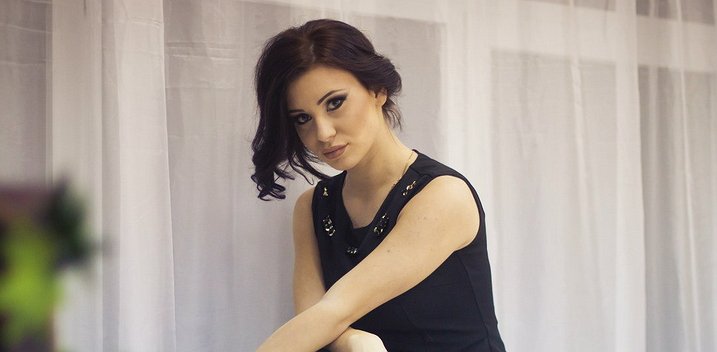 Анна Якунина ностальгирует о бывшем возлюбленном