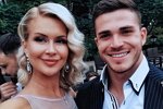 Мать Марины Африкантовой рассказала об уходе дочери с телестройки
