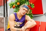 Алексей Кудряшов пригласил Любовь Дробкову на свиноферму