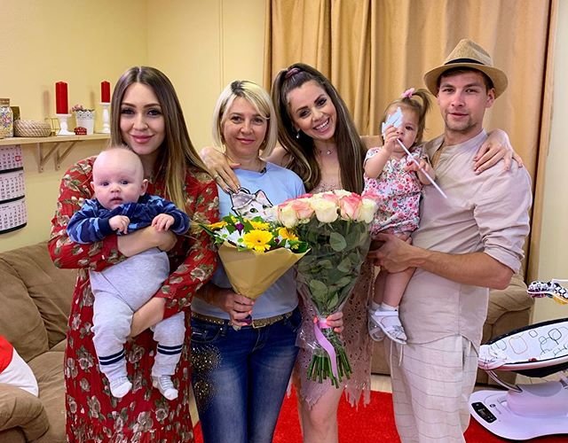 Алёна Савкина: Сестра смогла сохранить семью