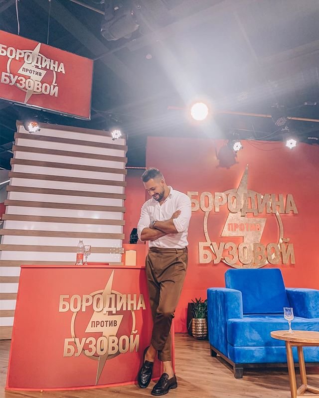 Сергей Захарьяш против великовозрастных участниц проекта