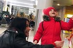 Александра Шева забрала дочь Ариану в Москву