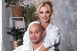 Кристина Черкасова скрывает от супруга пол будущего ребенка