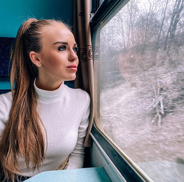 Милена Безбородова: Детства у меня по факту не было Милена Безбородова: Детства у меня по факту не было