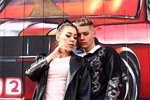 Максим Колесников набросился с кулаками на Алёну Савкину