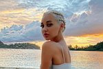 Настя Стецевят ждёт парня из Китая