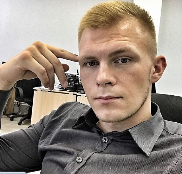 Новенький участник Дмитрий Меланин