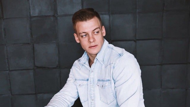 Максим Мельник разоблачил свою девушку