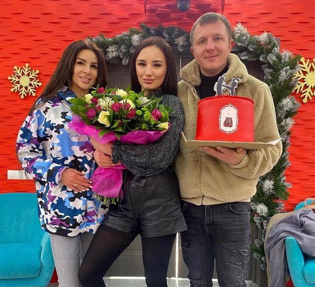 Настя Балтер не может остановиться и не праздновать день рождения