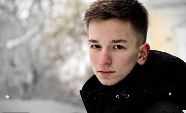 Новенький участник Павел Зарубин