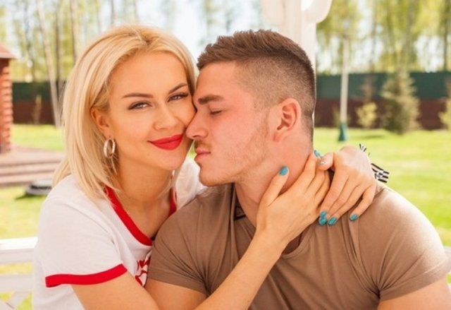 Марина Африкантова: Если бы не проект, я бы не встретила Рому Марина Африкантова: Если бы не проект, я бы не встретила Рому