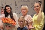 Татьяна Владимировна вступает в войну с хейтерами своих дочерей