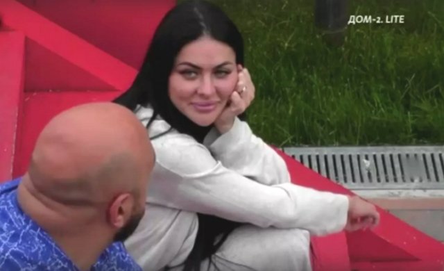 Емельянова не захотела вступать в борьбу за Жемчугова