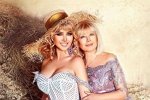 Мария Кохно: Мама выгоняет меня на свидание