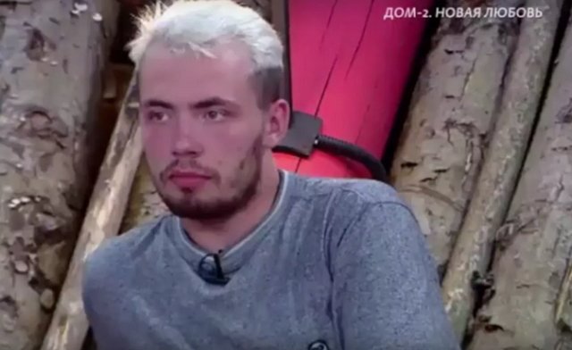 Надежда Ермакова решила посадить Мартинчика на поводок?