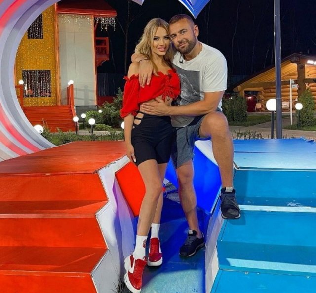 Алексей Адеев: Аня лезла на меня с кулаками, рвала на мне одежду Алексей Адеев: Аня лезла на меня с кулаками, рвала на мне одежду