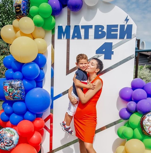 Елизавета Шароха: Я буду всегда рядом с тобой! Елизавета Шароха: Я буду всегда рядом с тобой!