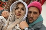 Поклонники достали Аниту Кобелеву вопросами о свадьбе