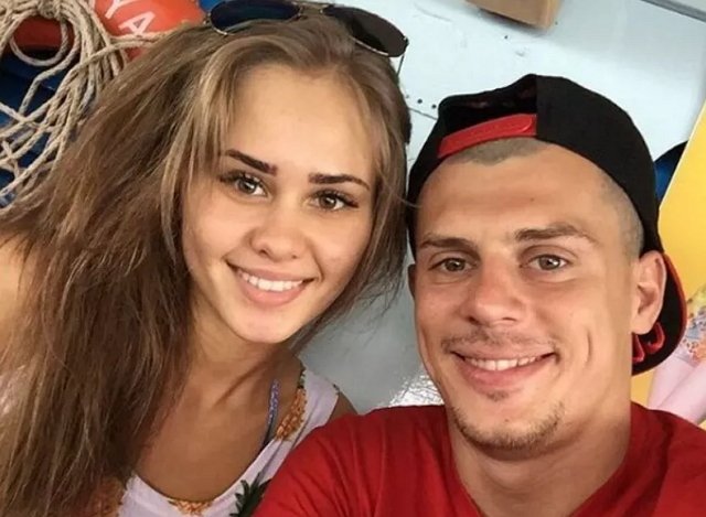 Барзиков станет соперником Адеева по количеству фанаток?
