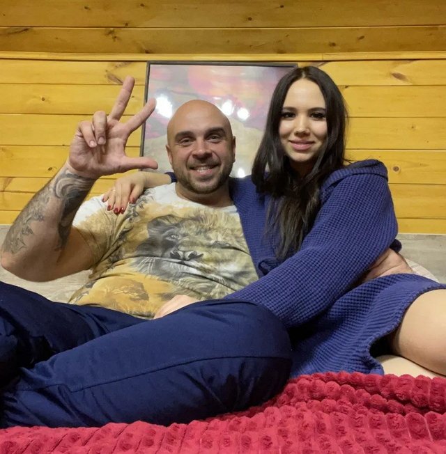 Глеб Жемчугов подсадил Настю Роинашвили на запрещённые вещества?