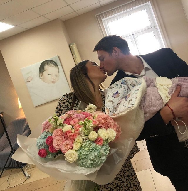 Ксения Задойнова: Вот мы и дома Ксения Задойнова: Вот мы и дома